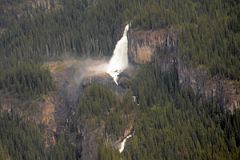 13 Emperor Falls From Helicopter On Flight To Robson Pass
